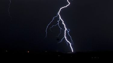Un rayo atravesó a un sanjuanino y se salvó de milagro