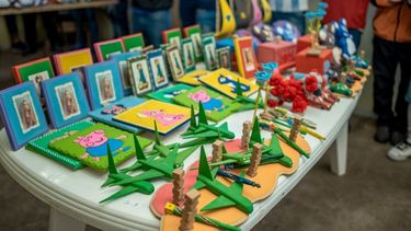 Internos del Servicio Penitenciario donaron juguetes y ropa fabricados por ellos