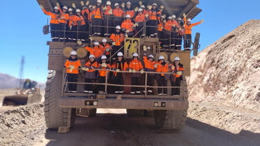 Veladero sumó a 30 mujeres para un entrenamiento en camiones fuera de ruta y la mina alcanzó el 15% de empleo femenino