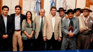 Gauchos, huasos y charros, unidos en la Cabalgata a la Difunta Correa