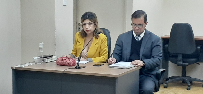 La abogada María Filomena Noriega y el defensor oficial.
