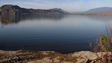 Volvió el agua en el dique de Ullum: los paradores se ilusionan e invierten