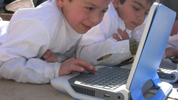 Tras la entrega de computadoras a los docentes sanjuaninos, llegará el turno de los alumnos de 5to y 6to Grado.