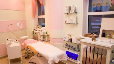 La esteticista sanjuanina que se viralizó por un gesto hacia sus clientas