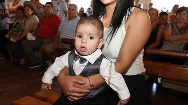 Dicen que San Expedito le salvó la vida y por eso lo bautizaron en su templo