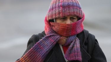 Después de una tarde cálida, el frío vuelve a decir presente