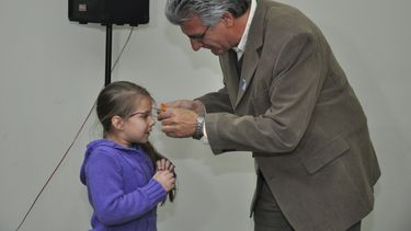 Entregaron anteojos a más de 30 personas