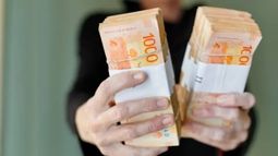 El IVA, Ingresos Brutos, Sellos y Tasas municipales encarecen el costo de cualquier préstamo. San Juan se ubica entre las que menos cobran en el país. El IVA, Ingresos Brutos, Sellos y Tasas municipales encarecen el costo de cualquier préstamo. San Juan se ubica entre las que menos cobran en el país.