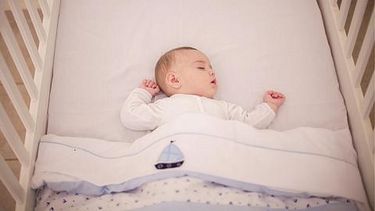 Mirá cuáles son las recomendaciones para cuidar a tu bebé mientras duerme