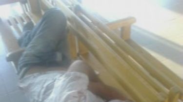 La Terminal conmovida por un anciano que pasa la noche ahí