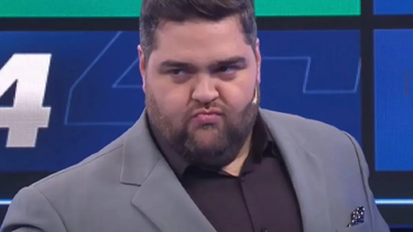 Alumnos de un colegio de San Juan homenajearon a Darío Barassi y el conductor respondió: No salgo bien