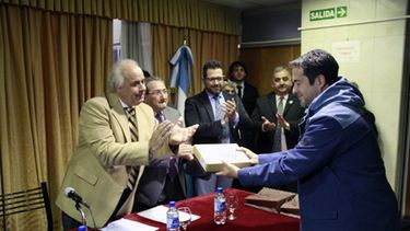 Premiaron a tres comerciantes por la venta de las tarjetas del ECO