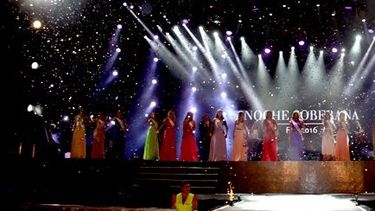 En la Noche Soberana, el público disfrutó el brillo de las candidatas