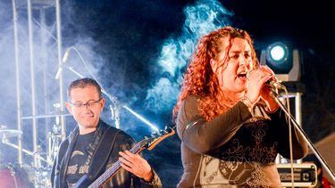 Siguen los fines de semana de éxitos con “Rock en las Plazas”