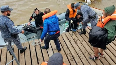 La Armada uruguaya rescató a 12 argentinos de un velero