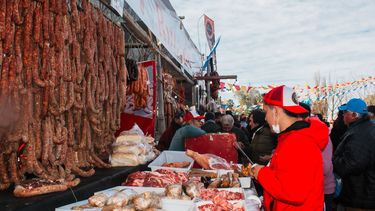 Con más de 10.000 personas, Rawson celebró el inicio de la Fiesta Provincial del Carneo Español 2025