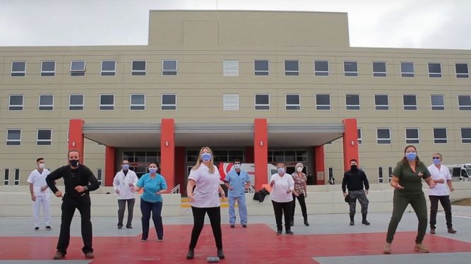 Pura emoción: el Personal del Hospital Rawson dedicó una canción a las víctimas de la pandemia