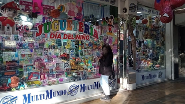 El comercio sanjuanino adapta el horario para activar las ventas por el Día de las Infancias