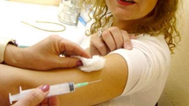 Vacunarán gratis a niños y adultos de Santa Lucía