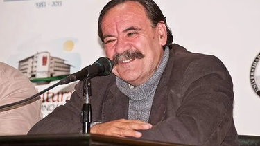 Una escuela de San Juan llevará el nombre de un querido profesor