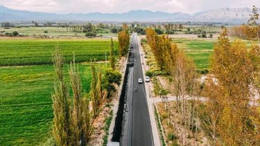 El sueño como llaman los jachalleros a la pavimentación de la calle Eugenio Flores, sigue avanzando.