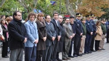 Uñac pidió seguir trabajando y creciendo como país