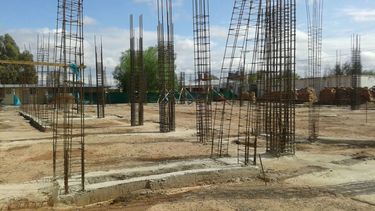 Nueva iglesia de San Expedito: para la fiesta quieren tener paredes levantadas