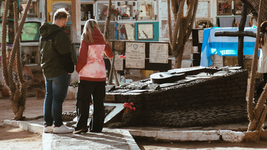 Para cuidar la tumba de Buenaventura Luna, el municipio de Jáchal amenaza con exhumar cuerpos