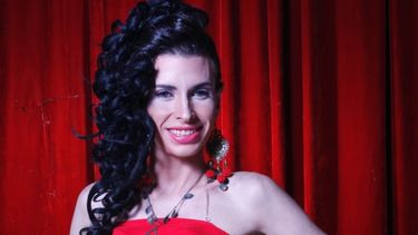 Ellas quieren ser la Reina Gay del Sol