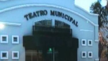 Para Juan Carlos Gioja el Teatro Municipal “estaría listo a mediados de junio”