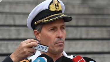 La Armada muestra cautela y busca determinar si las llamadas salieron del submarino