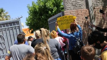 Catequista acusado de abuso: ¿las autoridades de una escuela lo protegieron?