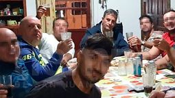 Acueducto gate: aparecieron fotos que muestran juntos en el MotoGP al primo de Uñac con el ex Presidente de OSSE Acueducto gate: aparecieron fotos que muestran juntos en el MotoGP al primo de Uñac con el ex Presidente de OSSE