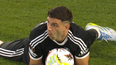 video: la tremenda tapada de dibu martinez en la europa league que dejo boquiabierto a los hinchas video: la tremenda tapada de dibu martinez en la europa league que dejo boquiabierto a los hinchas
