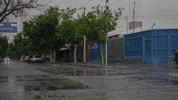 La lluvia llegó con fuerza a la capital sanjuanina este jueves La lluvia llegó con fuerza a la capital sanjuanina este jueves