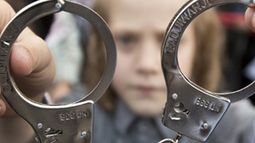 Ya mandaron al calabozo a padres por faltas de sus hijos menores de edad