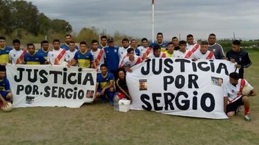 El Boca-River caucetero levantó la bandera de justicia por el peluquero asesinado
