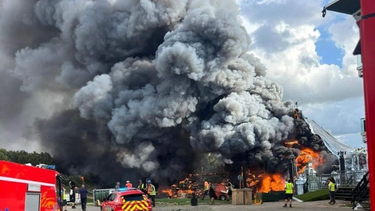 Voraz incendio del escenario principal de Tomorrowland a días del festival: el video