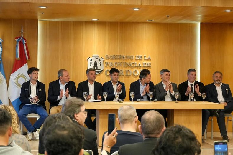 El anuncio fue realizado este lunes en una reunión en el Centro Cívico de la que participaron autoridades provinciales, encabezadas por la Vicegobernadora Myrian Prunotto; el ministro de Gobierno, Manuel Calvo; y  el presidente de la Agencia Córdoba Deportes, Agustín Calleri.
