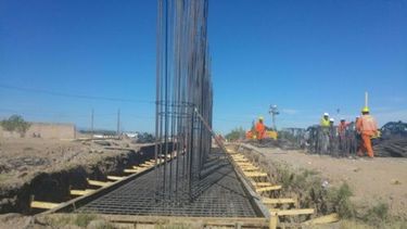 Construyen otro puente sobre ruta 40: atentos al nuevo desvío