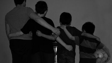 ¿Será en San Juan?: la historia de cuatro hermanitos que buscan ser adoptados, juntos