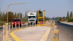 Atención: por la rotura de un caño, hay complicaciones en Ruta 40