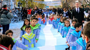 Ullum, pintado celeste y blanco