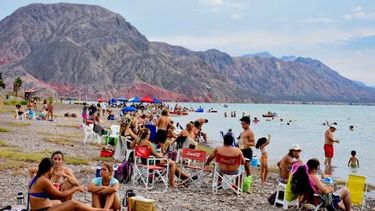 Los sanjuaninos, ¿volverán a bañarse en el dique de Ullum?: aseguraron que hay condiciones para el regreso del permiso