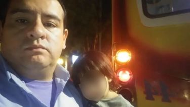 Un chofer sanjuanino rescató en plena madrugada a un bebé de 2 años: estaba solo y descalzo