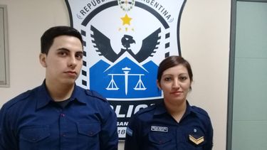 Dos policías ayudaron a nacer a un bebé de Valle Grande
