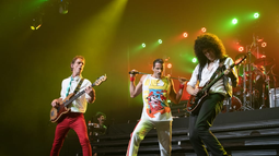 Experiencia Queen llega con todo para hacer vivir una noche inolvidable. Experiencia Queen llega con todo para hacer vivir una noche inolvidable.