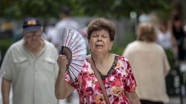 ¡Sin descanso! La ola de calor impacta de lleno en San Juan con alerta roja