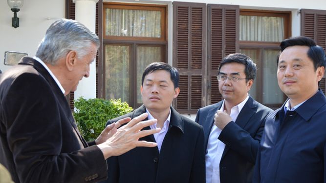 China aseguró 500 M de dólares para Tambolar y chances para 2 obras más