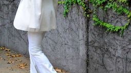 Blanco en invierno: el color del verano se apoderó de los outfits de temporada